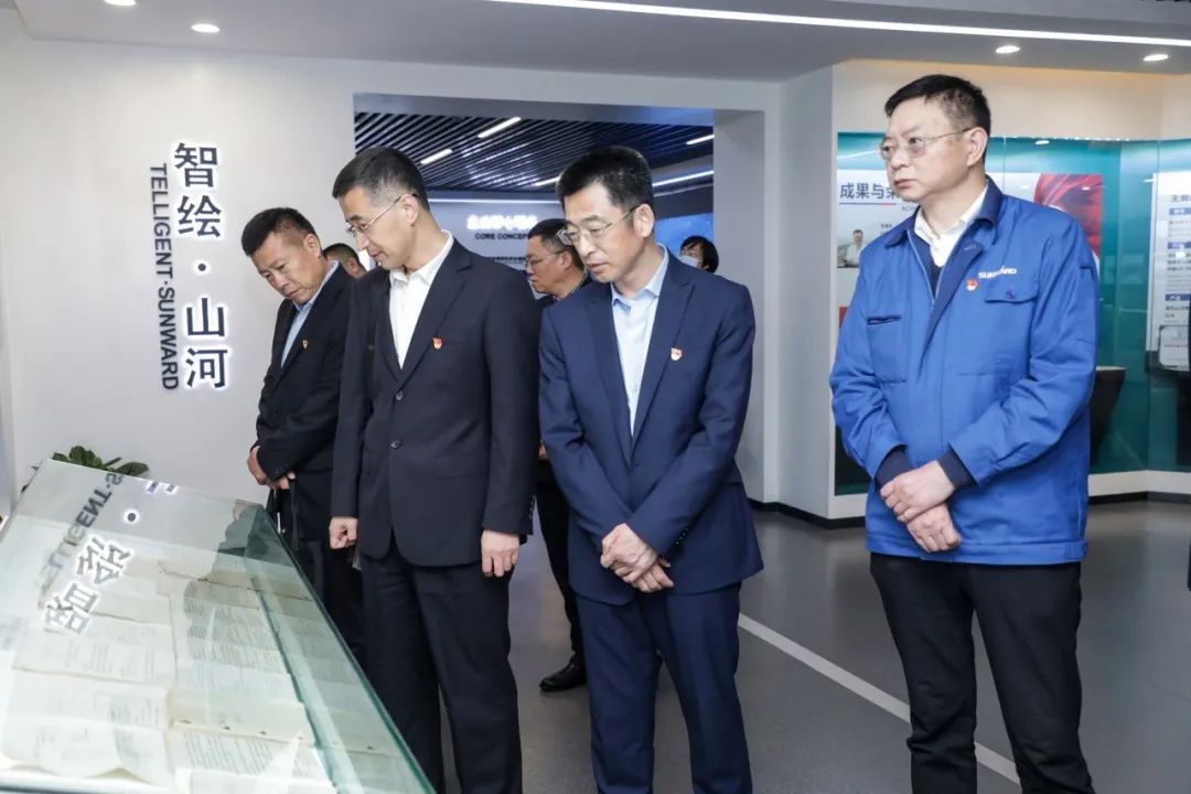 以党建促营业，，，以营业强党建——青岛西海岸公用事业集团考察122cc太阳成智能