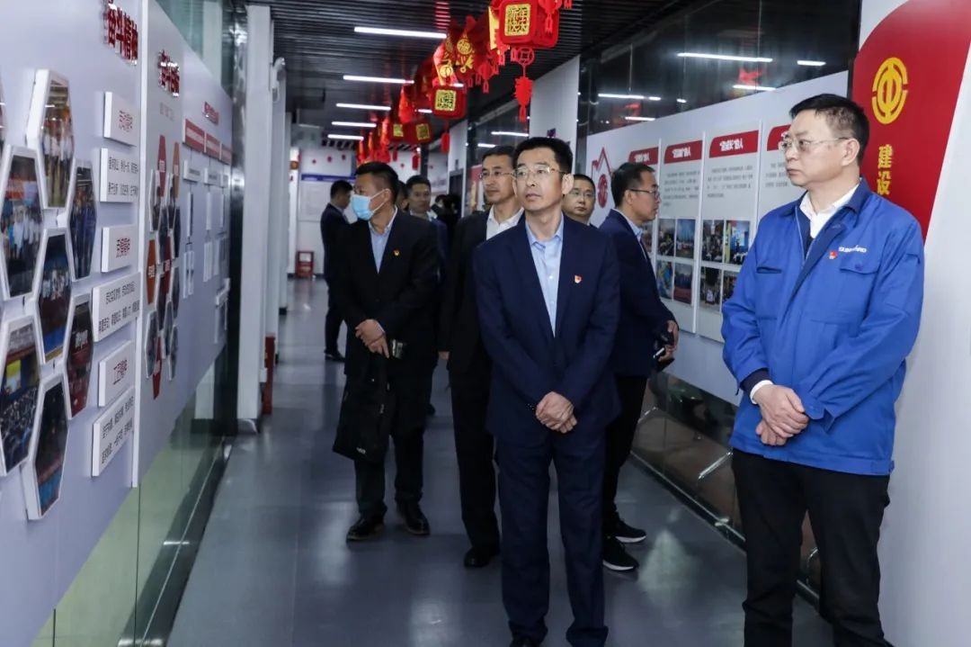 以党建促营业，，，以营业强党建——青岛西海岸公用事业集团考察122cc太阳成智能