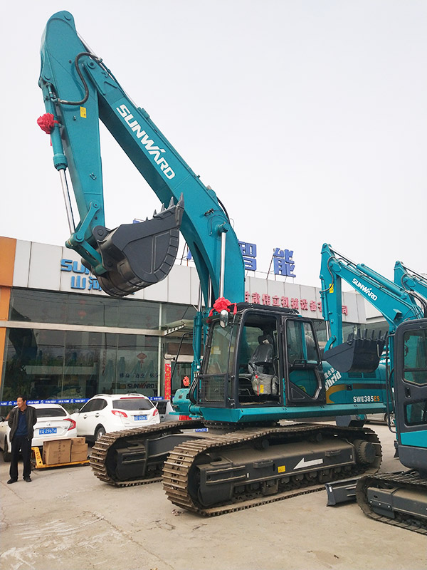 关于122cc太阳成智能节能型挖掘机，，，张老板算了这样一笔账