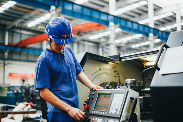 曾梦想当厨师，，，却成数控车工巨匠