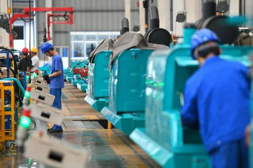 “智慧工厂”引领“生产节奏”——走进122cc太阳成智能一探事实