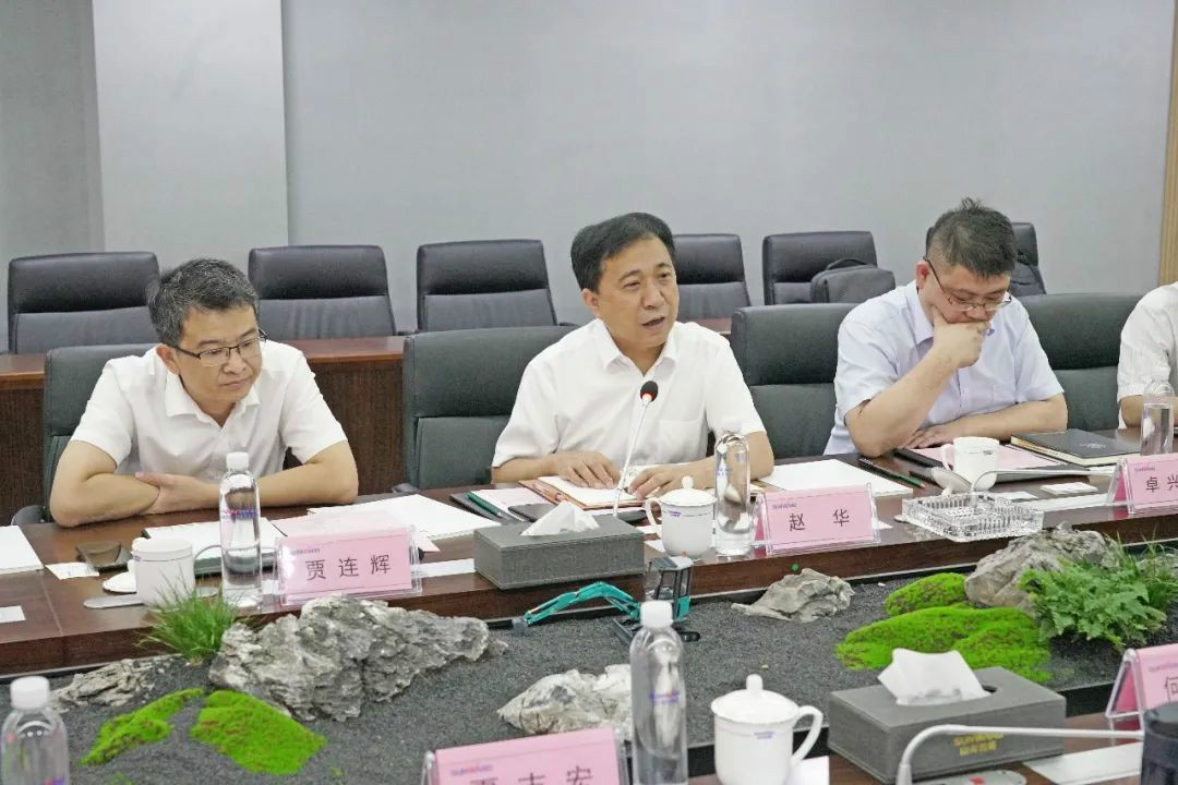 中铁装备赵华总司理莅临122cc太阳成智能交流
