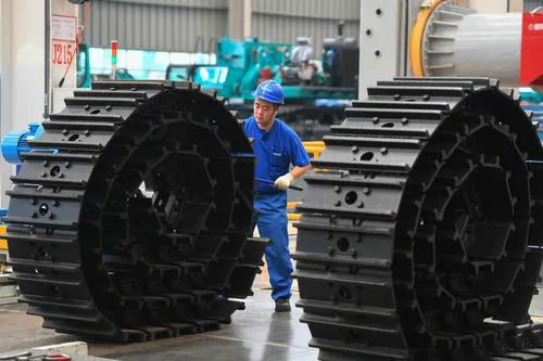 “智慧工厂”引领“生产节奏”——走进122cc太阳成智能一探事实