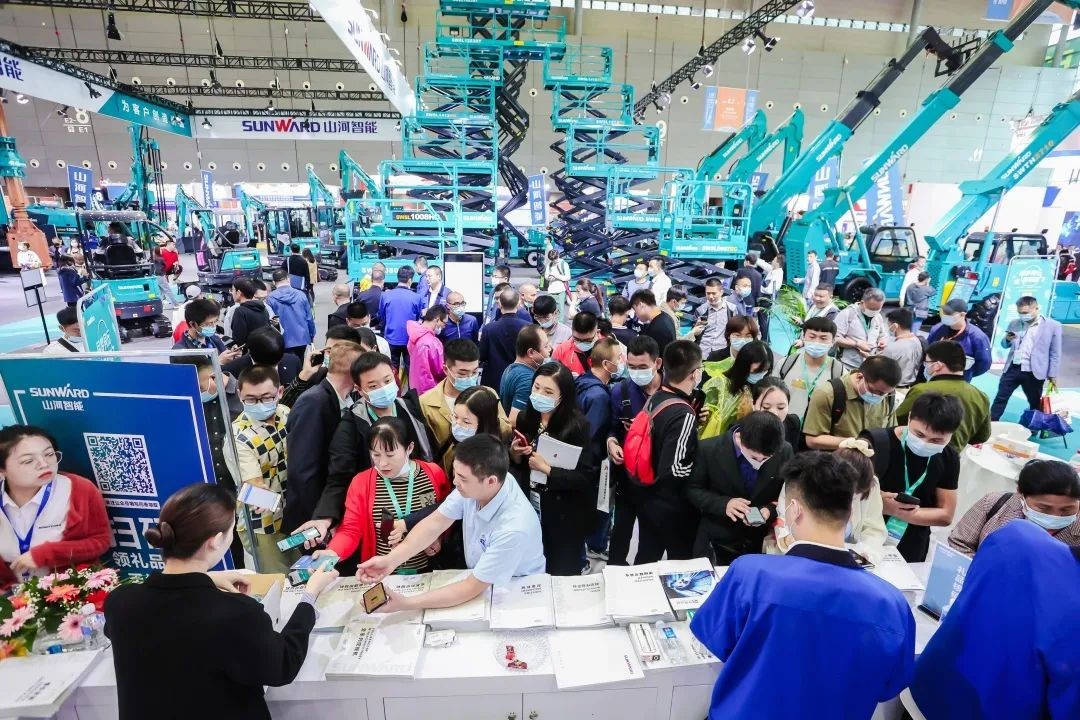 “机甲盛宴”长沙展圆满收官！！122cc太阳成智能展区亮点精彩回首