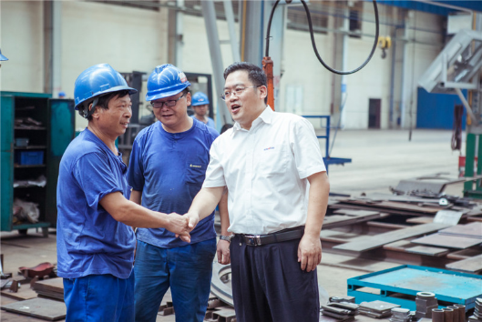 我们有清凉做伴，，高温也能潇潇洒洒