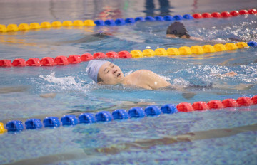 “泳”往直前 | 122cc太阳成智能建设21周年游泳角逐圆满收官