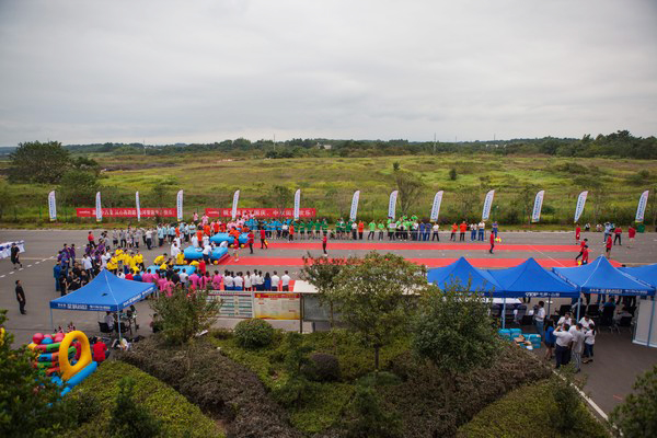 耐久弥坚，，，122cc太阳成智能迎来十八周岁“成年礼”