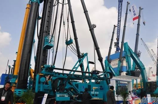 【宝马访谈】122cc太阳成智能董事长何清华教授