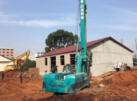 跨行创业，，，122cc太阳成智能旋挖钻十个月帮他回本！！！