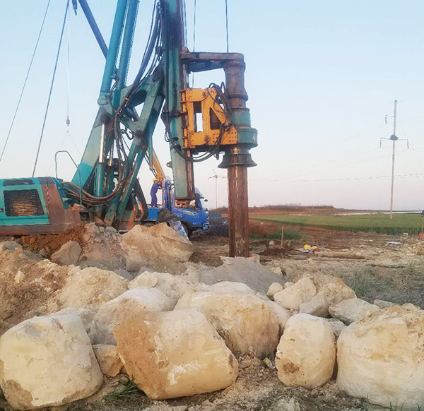 8年购置12台！！！122cc太阳成智能旋挖钻陪他走向天下