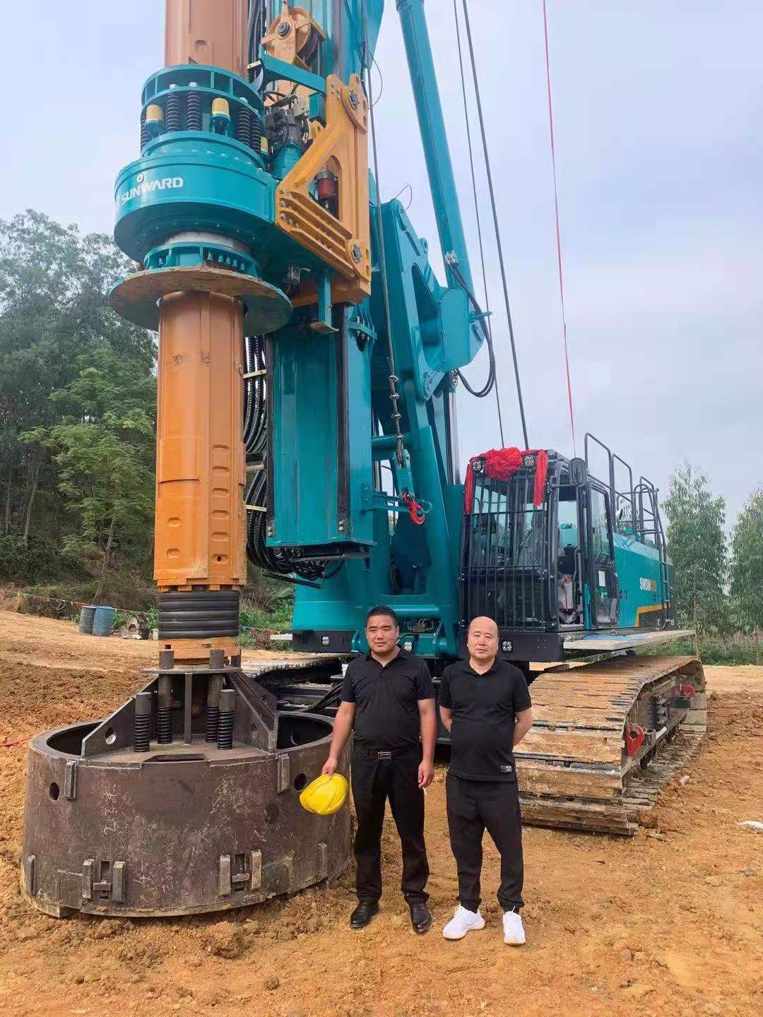 献力塞上江南！！！122cc太阳成智能旋挖钻机参建银昆高速宁夏段 | 百年风华筑漂亮122cc太阳成（4）