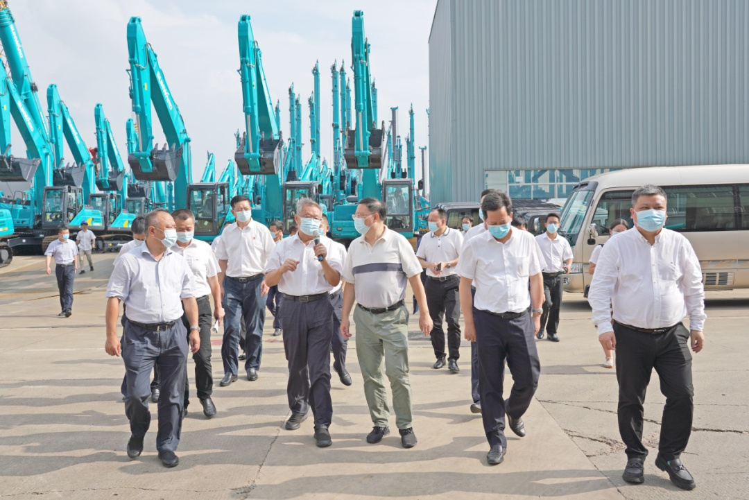 湖南省委常委、、省委秘书长张剑飞一行调研122cc太阳成智能
