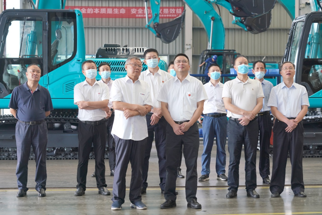 长沙市委常委、、市纪委书记胡卫兵考察调研122cc太阳成智能