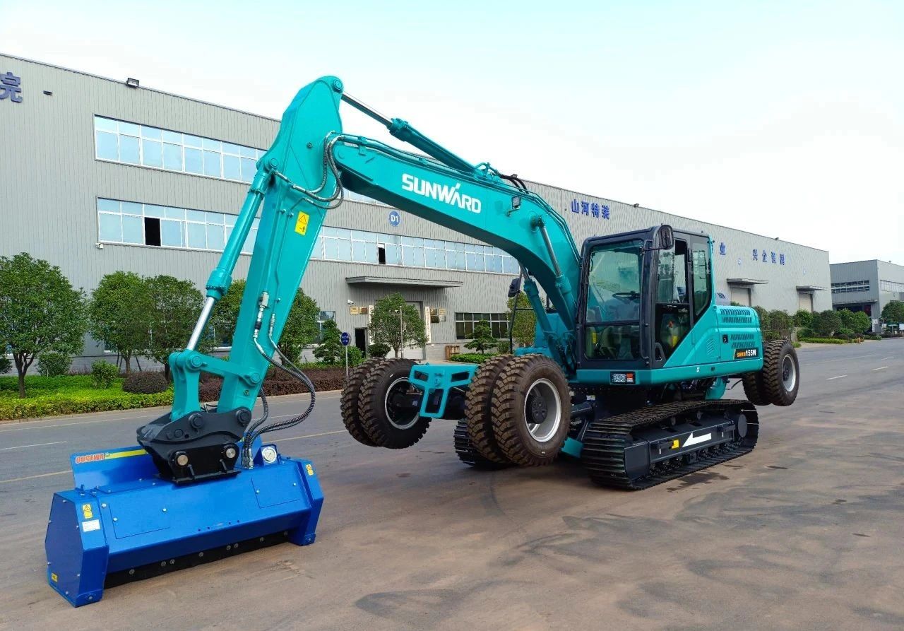 海内首台！122cc太阳成智能15吨级轮履两用开带机乐成下线