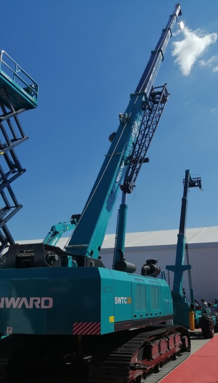 “重”磅出击！122cc太阳成智能起重机械组团“登场”