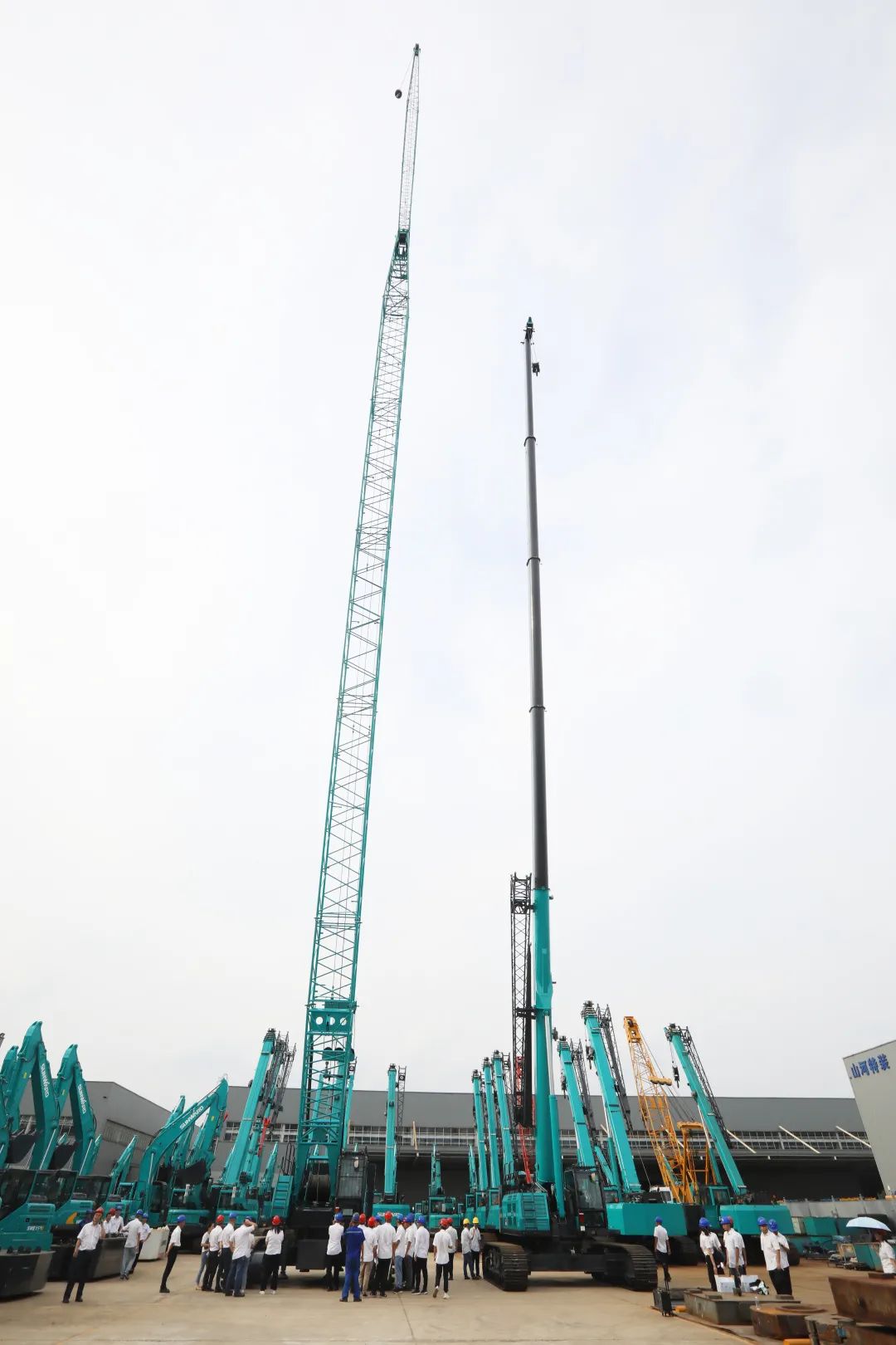 “重”磅出击！122cc太阳成智能起重机械组团“登场”