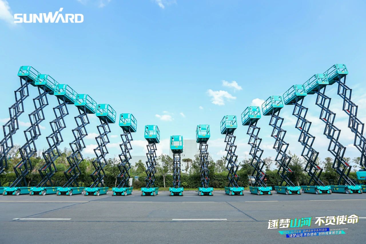 逛展超热闹！！！122cc太阳成智能效果展示会高能名时势来袭