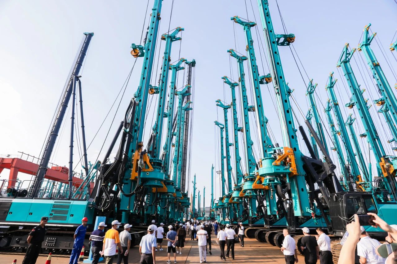 逛展超热闹！！！122cc太阳成智能效果展示会高能名时势来袭