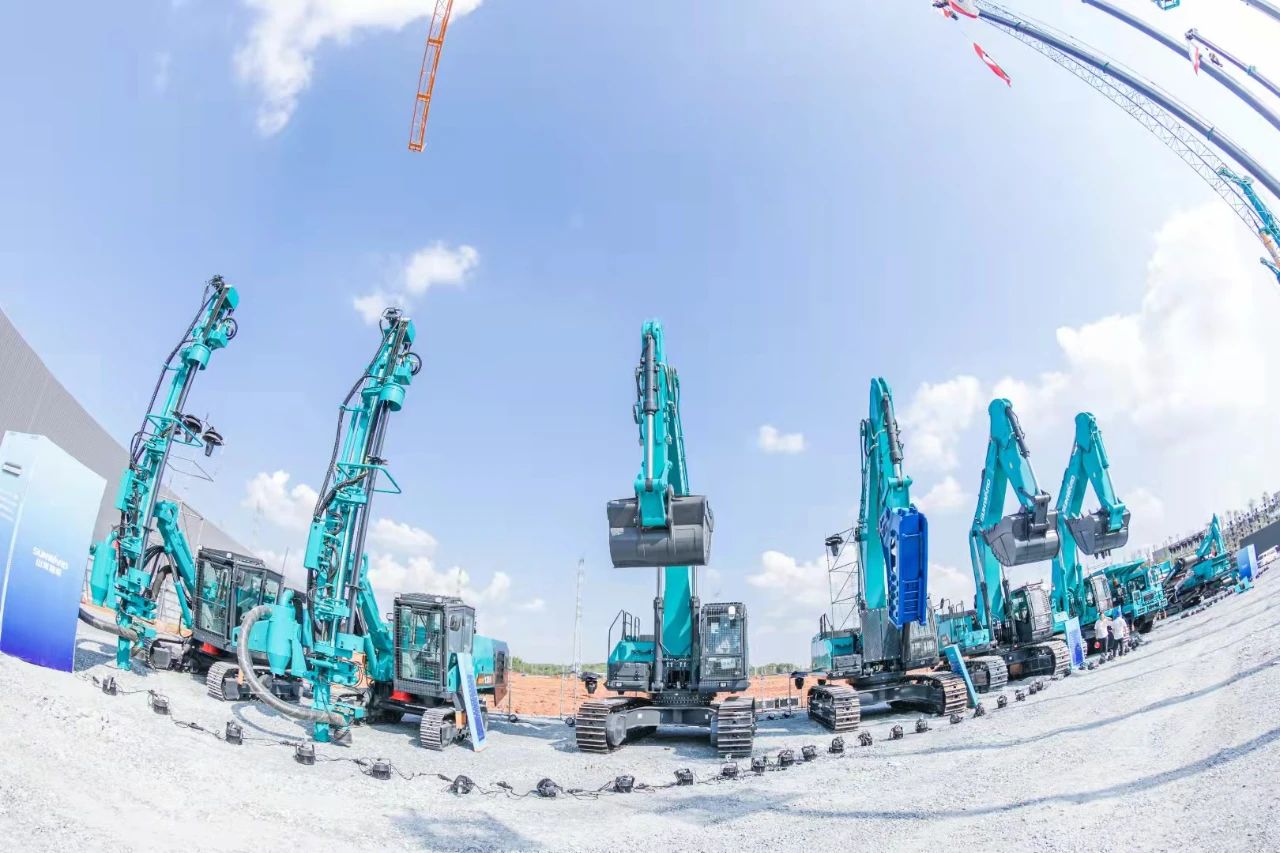 122cc太阳成智能何清华：立异驱动 数字赋能，，，助推制造业数字化转型