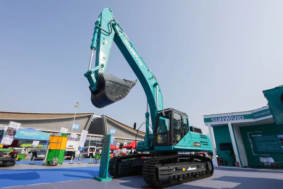 亮相中非经贸博览会！122cc太阳成智能尽展工程机械国产品牌魅力