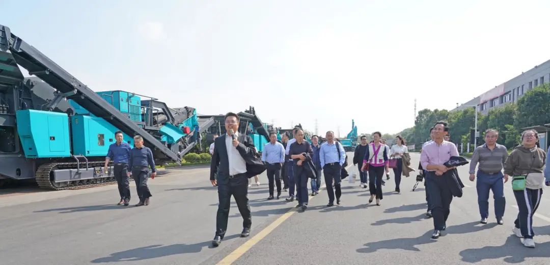 湖南省矿业协会第二届一次会员代表大会暨第二届一次理事会在122cc太阳成智能顺遂召开