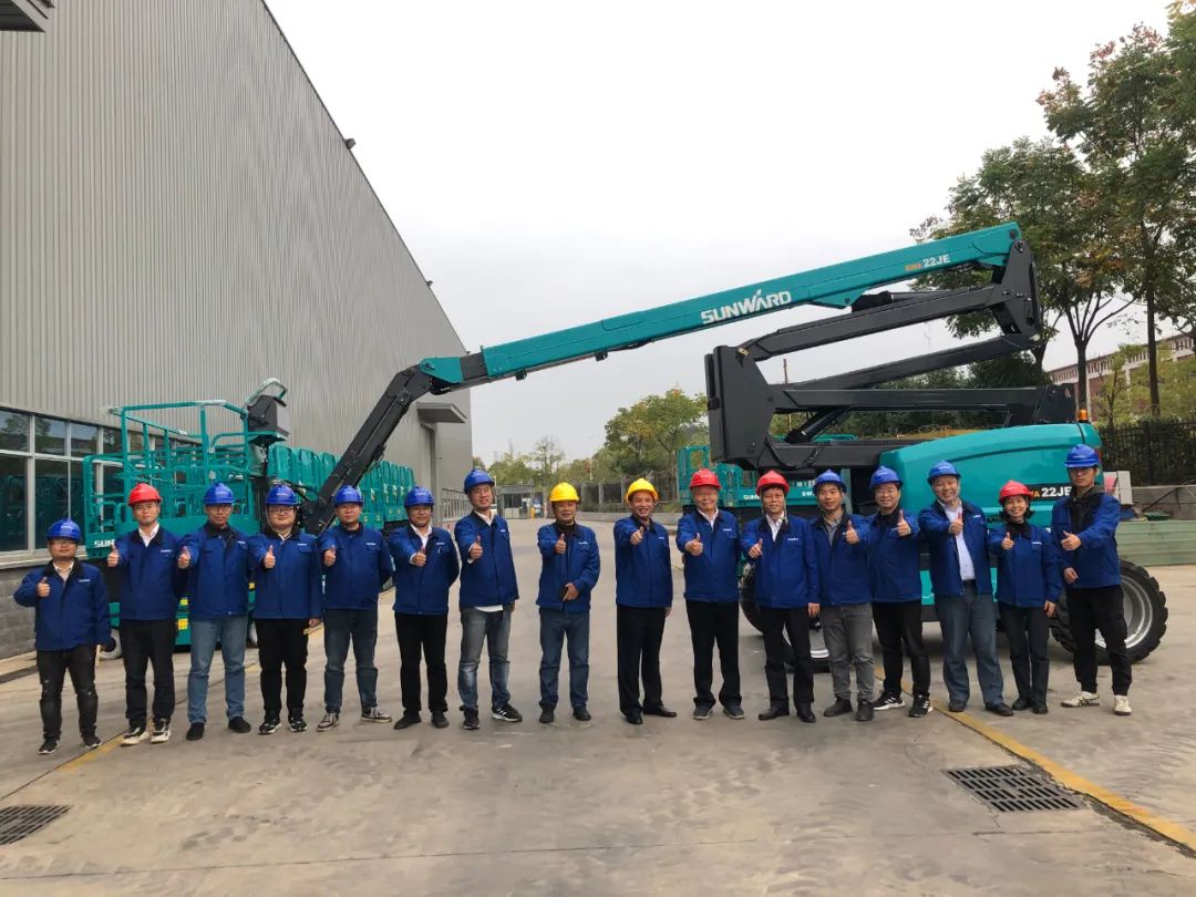 同级别作业高度最高！122cc太阳成智能首款自主研发电动臂式高空作业平台下线