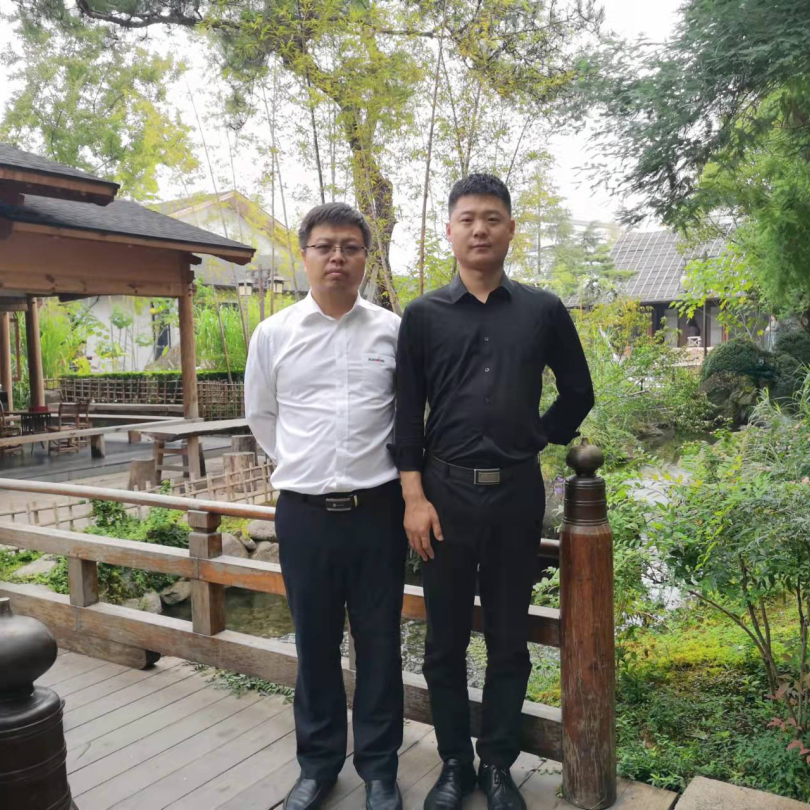 创富故事 | 潜心桩基施工30载，，，他们认准122cc太阳成智能旋挖钻