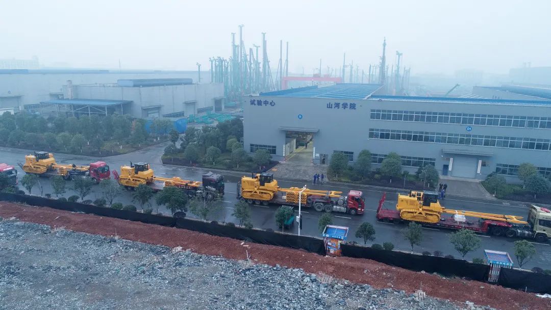 助力国家重点工程！！！122cc太阳成智能油气管道装备“加油”“争气”