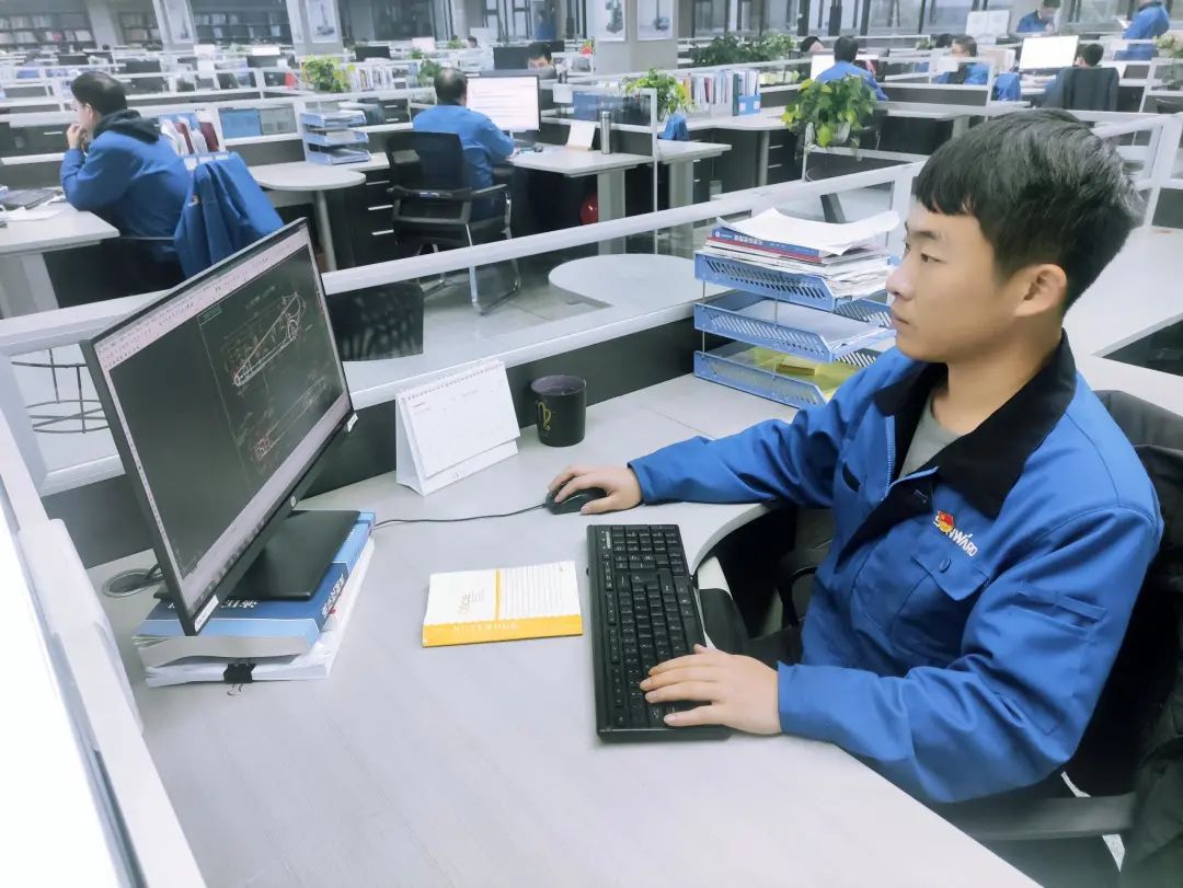 你好 2022！！！再见 2021！！！我与122cc太阳成智能共生长