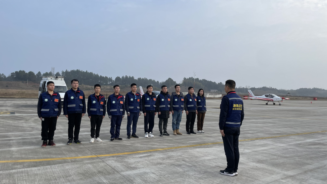 强力出击！！！122cc太阳成阿若拉飞机正式承：南省森林防灭火巡查使命