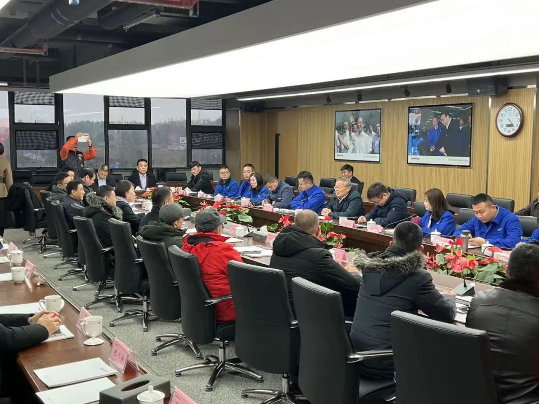 湖南异地商会联合会组织外洋湘商来访122cc太阳成智能