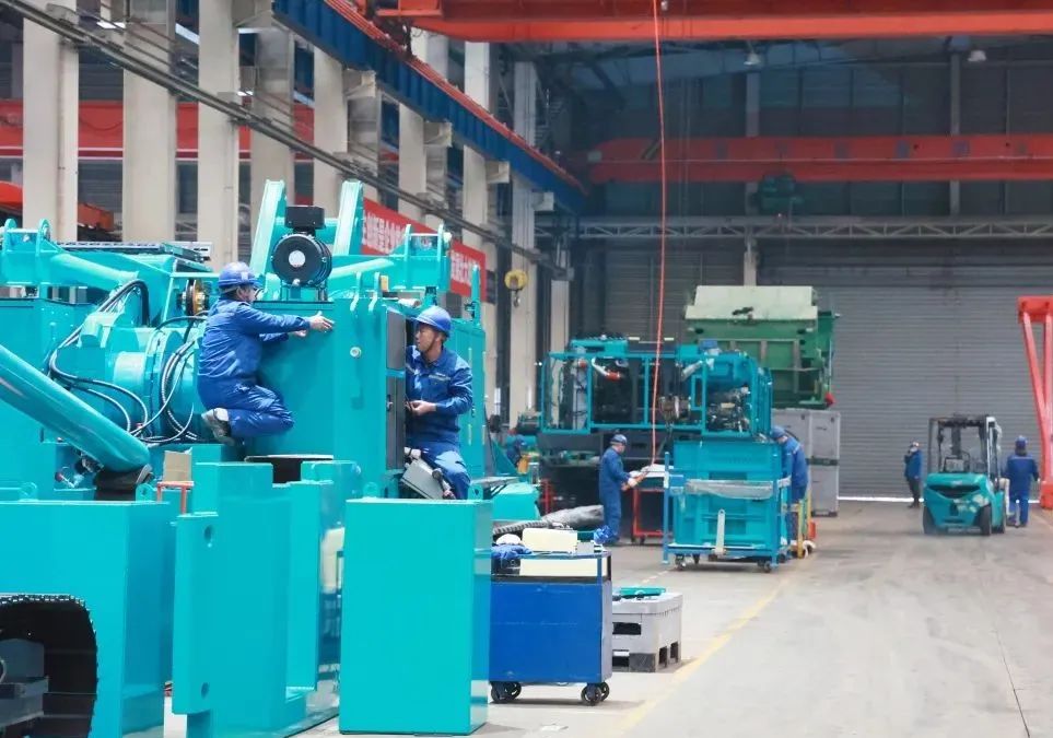 向着冲耀眼标全力以赴！！122cc太阳成智能正式开工