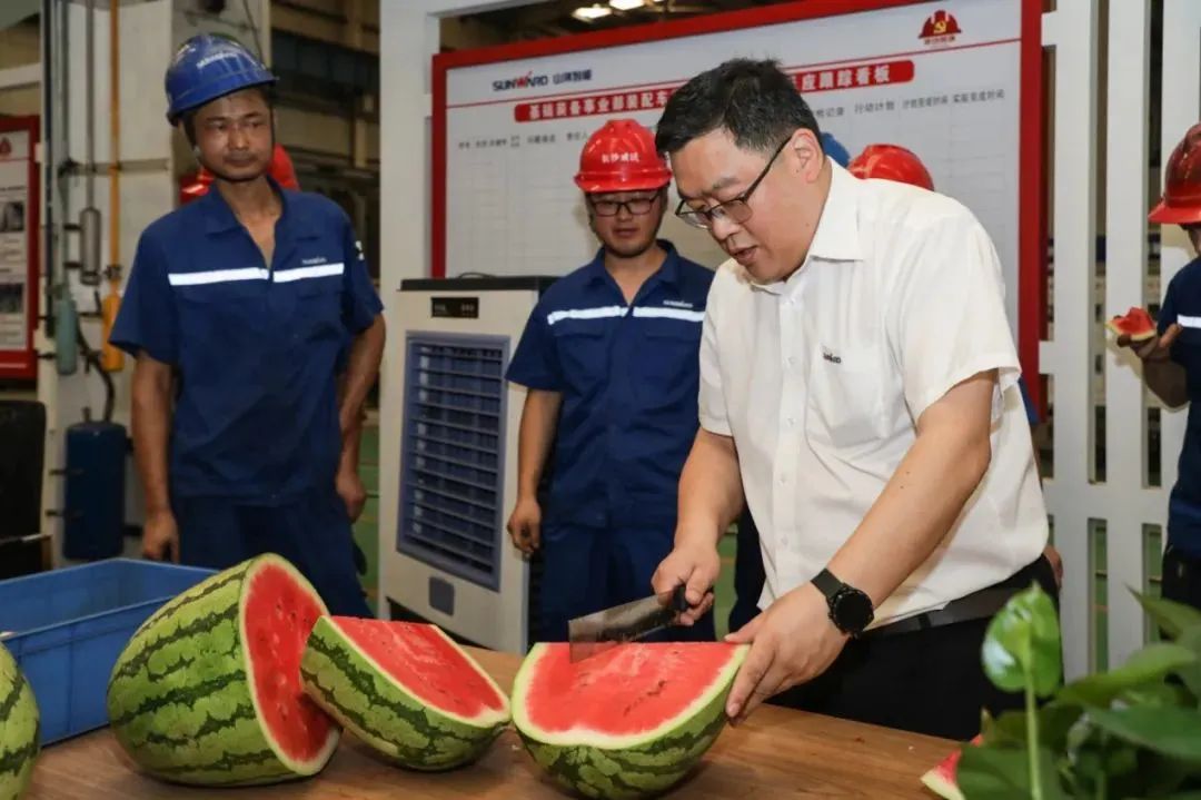 湖南工人报 | 最美外家人张爱民：：乐做“五送”“外家人”