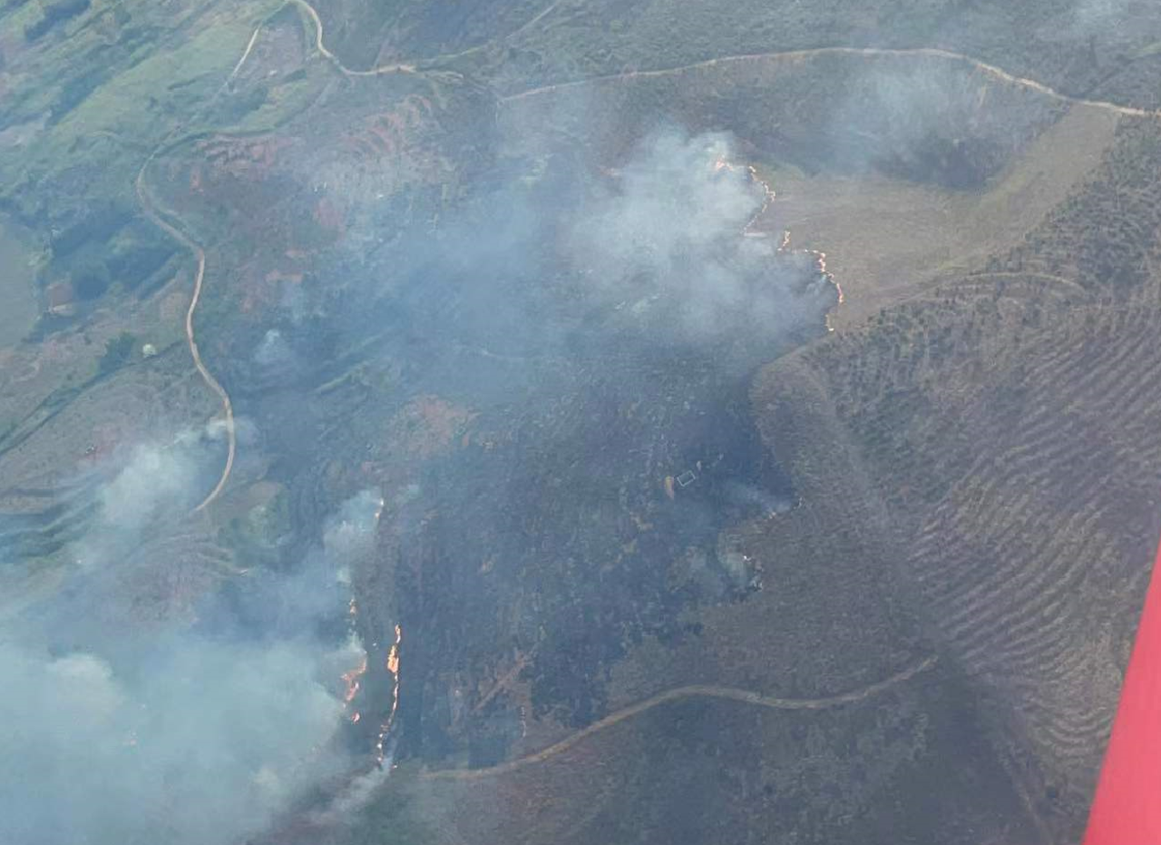 火情就是下令！湖南航空应抢救援队122cc太阳成机组展现“122cc太阳成速率”