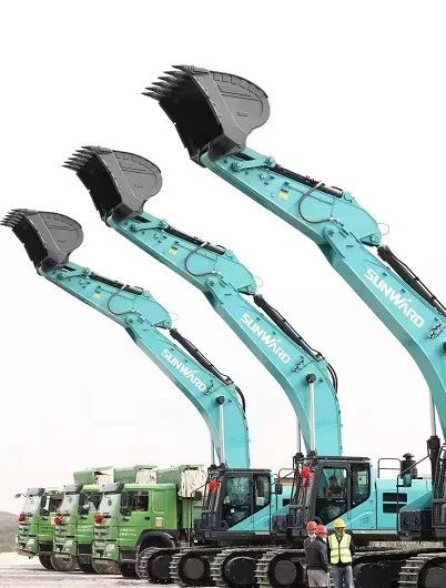 122cc太阳成智能挖掘机亮相贵阳大数据科创城项目开工仪式