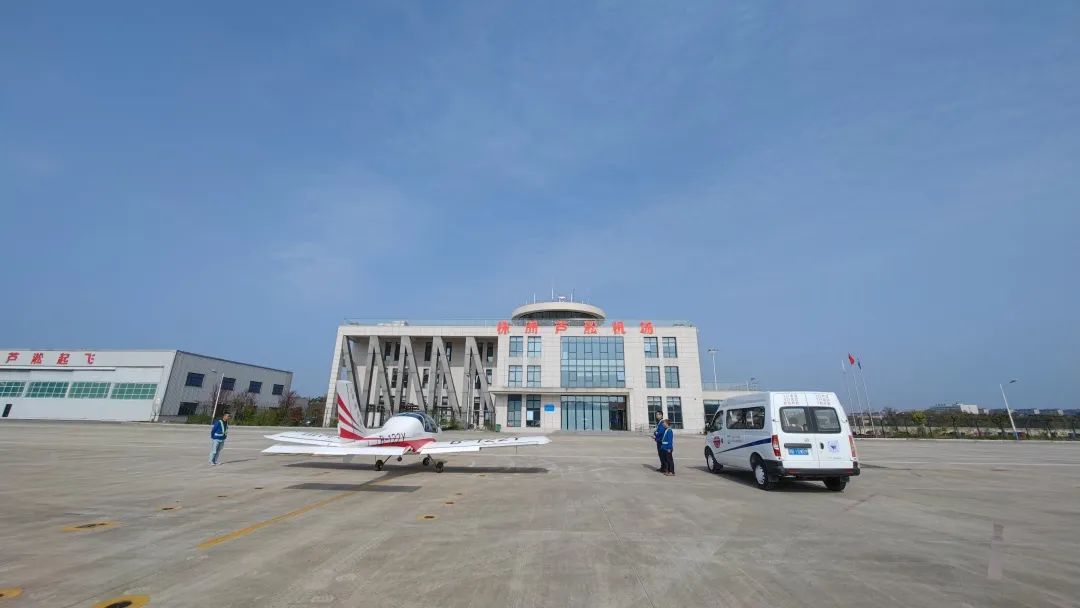 逍遥协同显身手！！湖南航空应抢救援队122cc太阳成机组开展特情处理应急演练