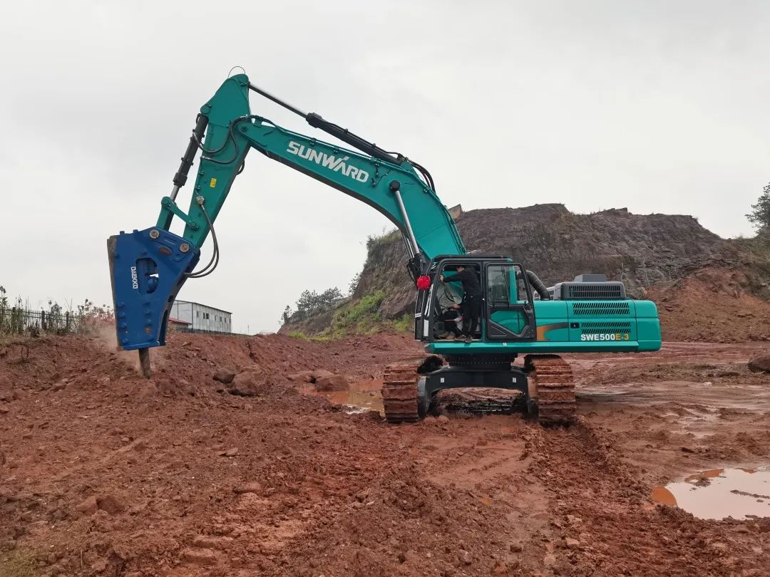 再现交机热潮！！122cc太阳成智能中大挖持续向市场进军