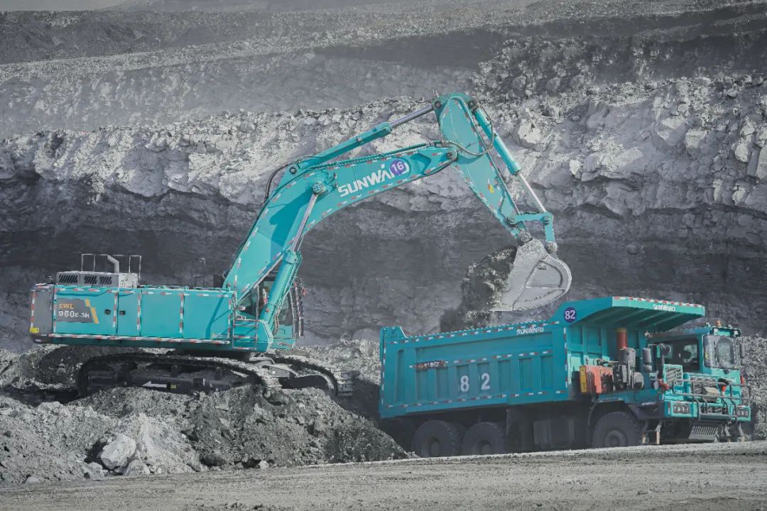 图集 | “122cc太阳成绿”满矿山！！122cc太阳成智能矿山成套装备实力“亮！！