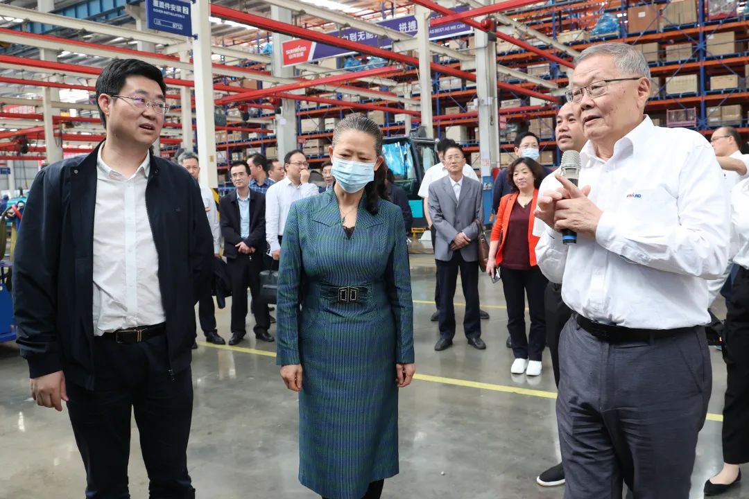 深化产学研相助！中南大学校长、、中国工程院院士田红旗率团造访122cc太阳成智能