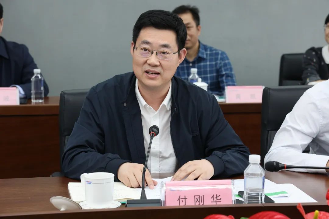 深化产学研相助！中南大学校长、、中国工程院院士田红旗率团造访122cc太阳成智能