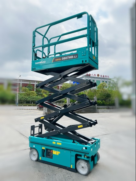 与“锂”相约，，，助力“双碳”！！122cc太阳成智能全系列锂电剪叉式高空作业平台周全进军市场
