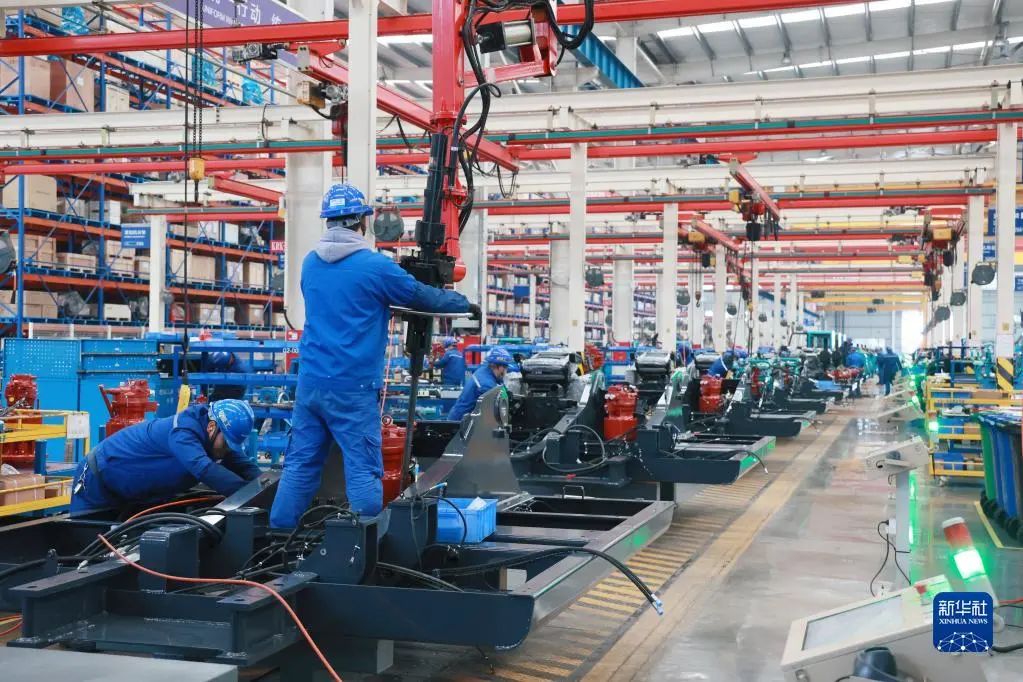 沿着总书记的足迹 | 切记嘱托，122cc太阳成智能自主立异一直在路上！！！