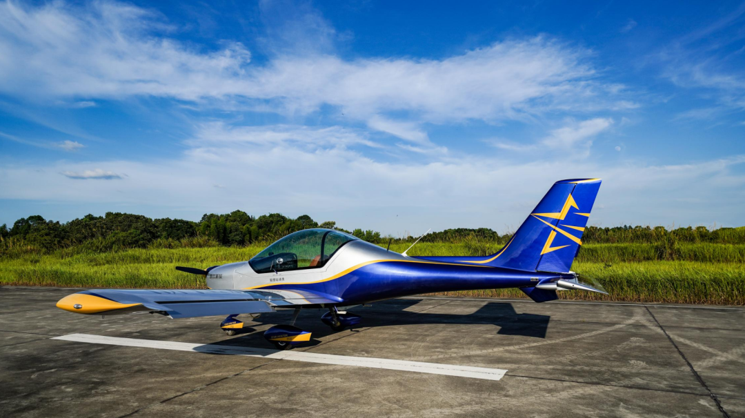 图集 | 阿若拉穿“鲨”衣，尚有更多套装为天空添彩！！！