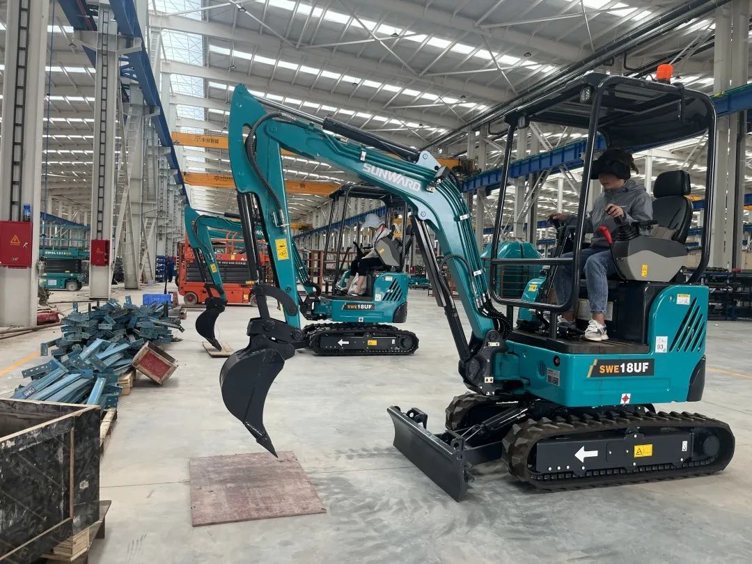 “太绝了！！”122cc太阳成智能代表长沙精彩亮相湖南省第一届职业手艺大赛特技绝活展演