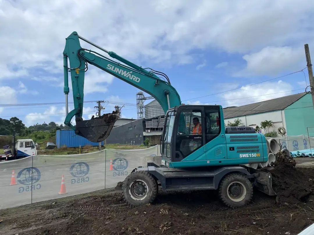 “122cc太阳成绿”迈向南太平洋岛，，122cc太阳成智能轮挖助力斐济基础设施建设