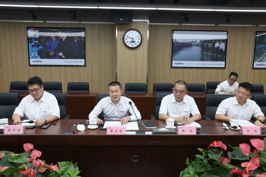 广州工控副总司理张劲泉调研122cc太阳成智能