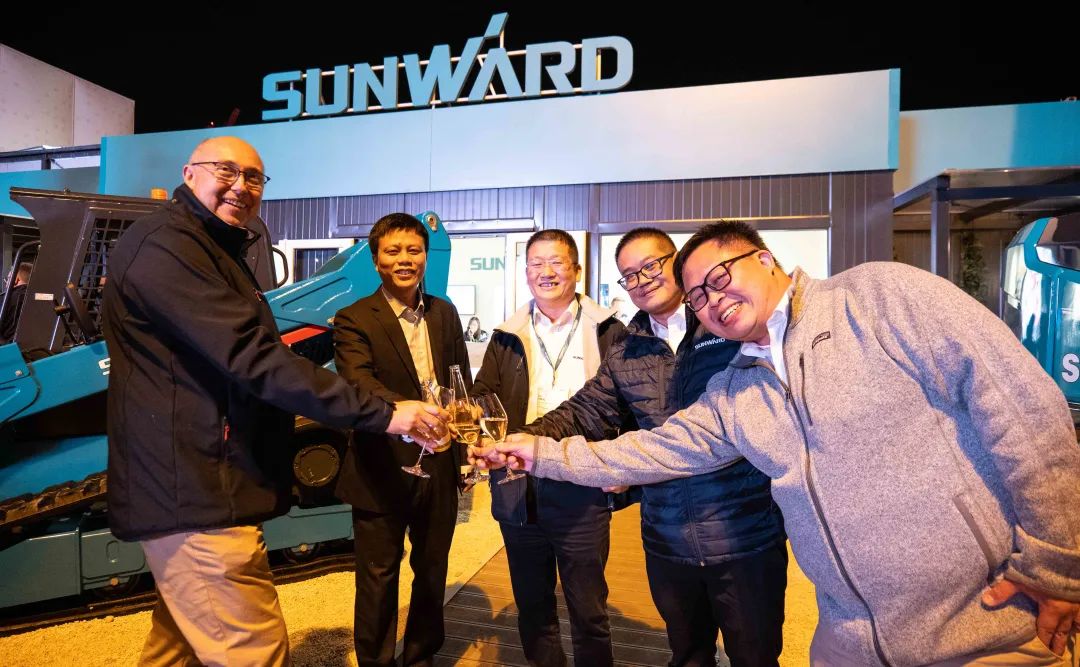 Bauma 2022 | 一组火热现场图带您重温122cc太阳成智能德国宝马展之旅