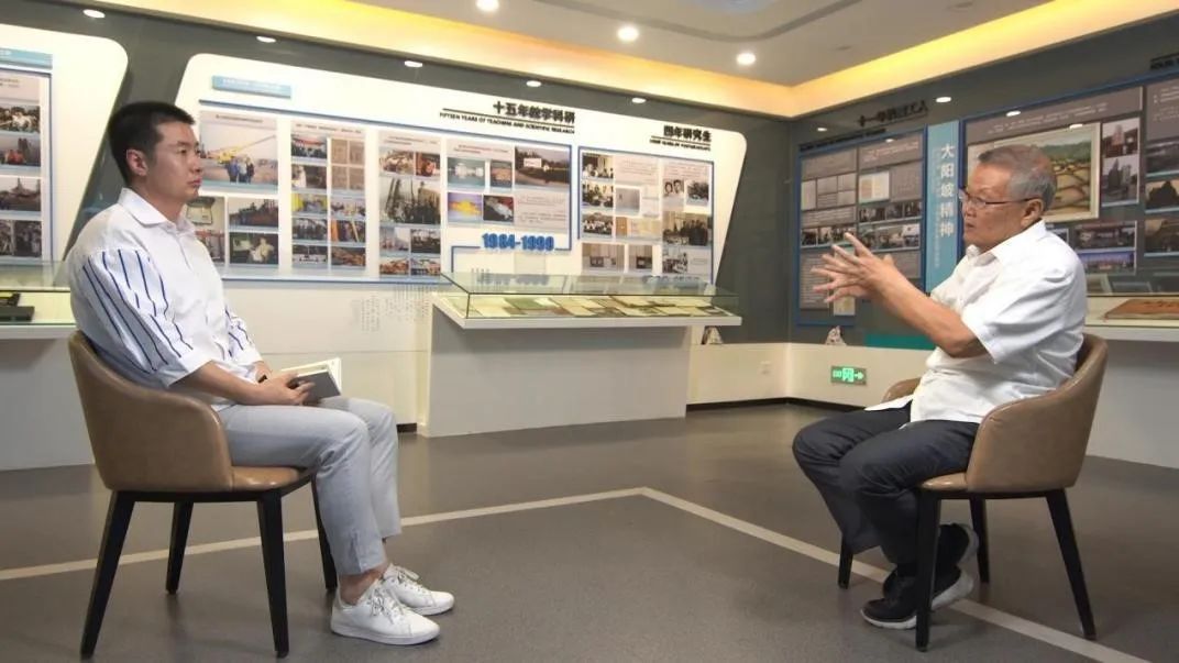 央广经济之声《追梦路上》｜何清华：不抄作业 坚持“先导式立异”