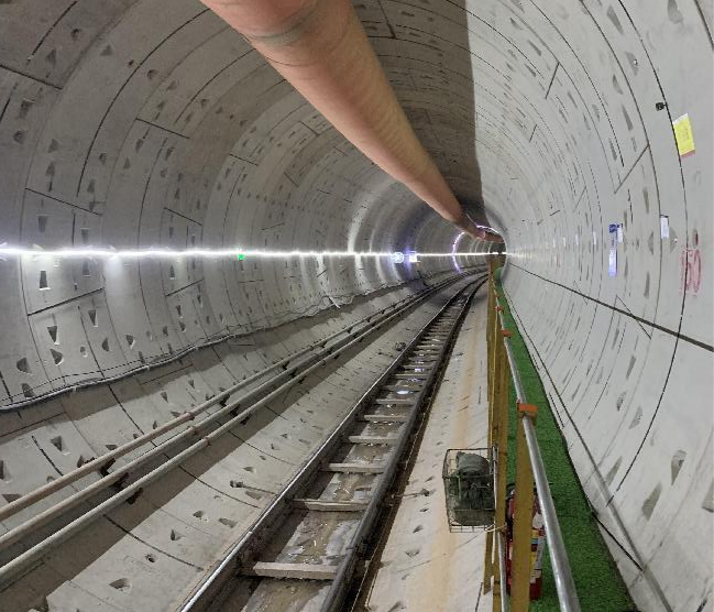 再传喜报！中铁122cc太阳成盾构机顺遂贯串深圳地铁3号低碳站～坪西站左线