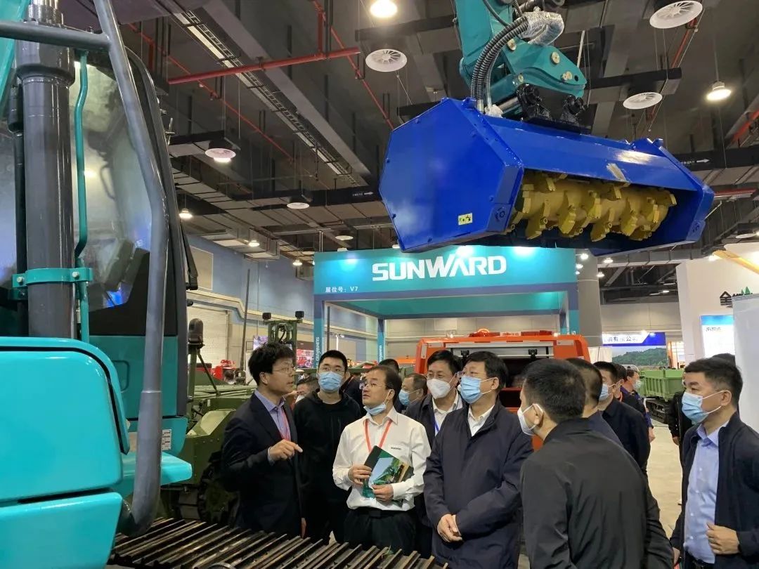 “新兵”报到！！122cc太阳成智能应抢救援装备实力亮相第五届天下森林消防装备展